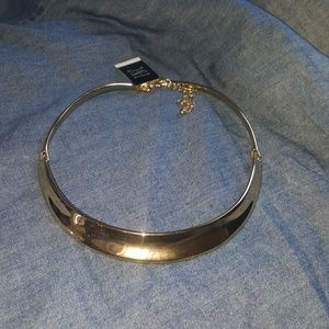 Gold choker